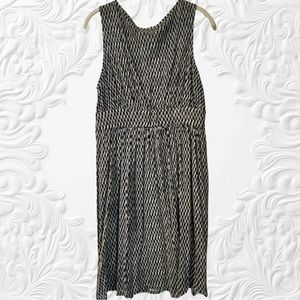 Black and white  print sleeveless dress M